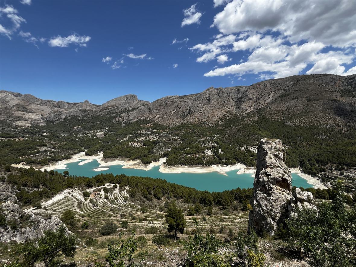 Berge mit See